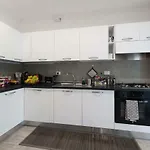 M&m House דירה