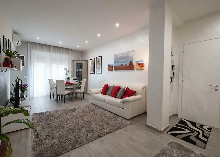 M&m House Apartment *